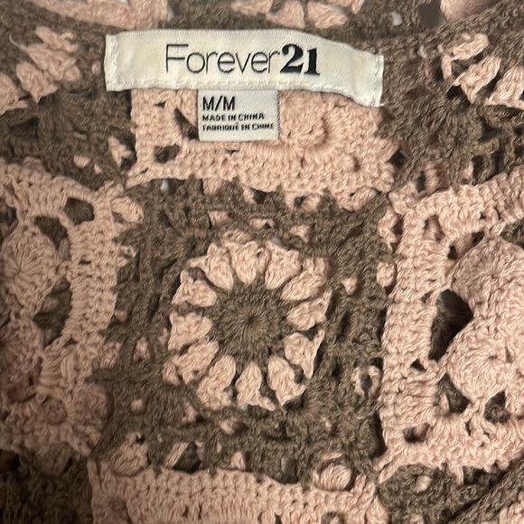 Forever 21 crocheted sweater - Picture 3 of 4